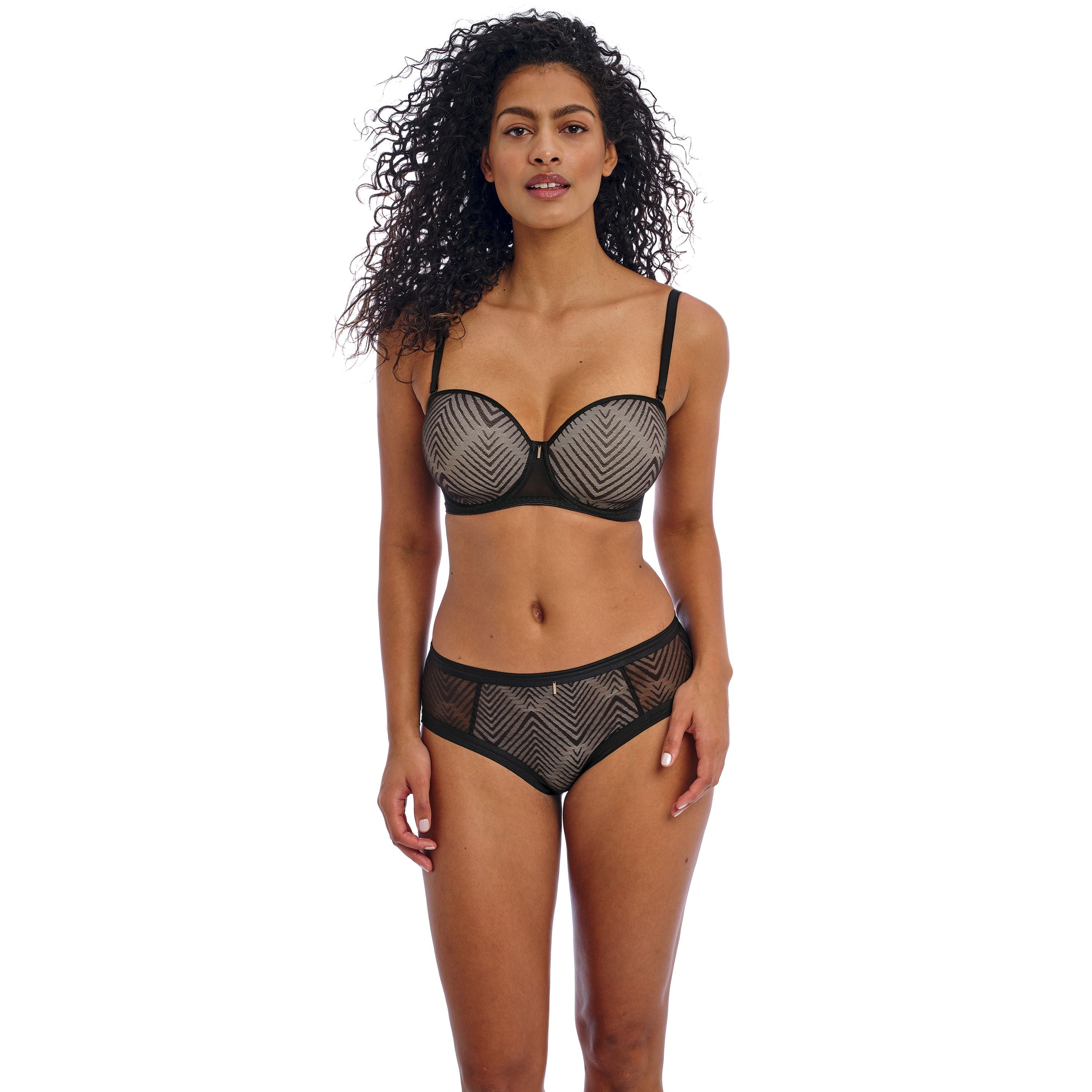 Freya - Tailored - Short